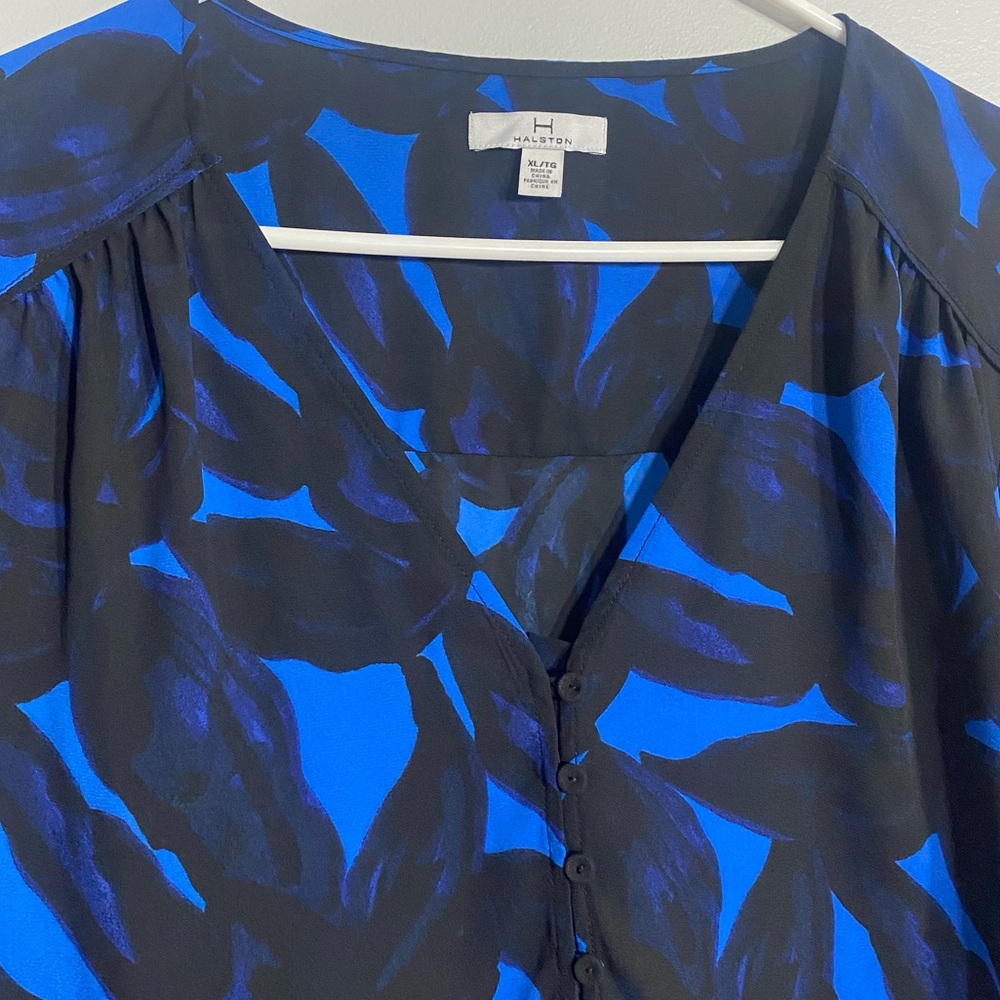 Blue and Black Patterned Blouse - Picture 6 of 13